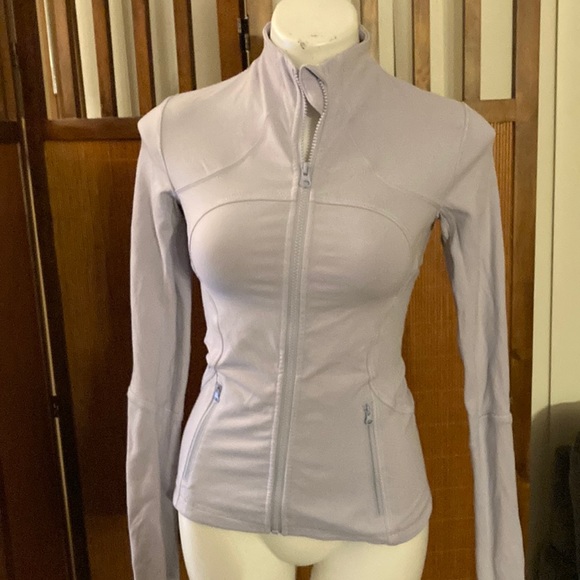 Lululemon jacket‎ - Picture 1 of 5